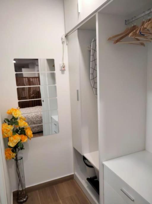 Apartamento Loft Al-Nasir Junto Al Casco Historico Кордоба Екстериор снимка