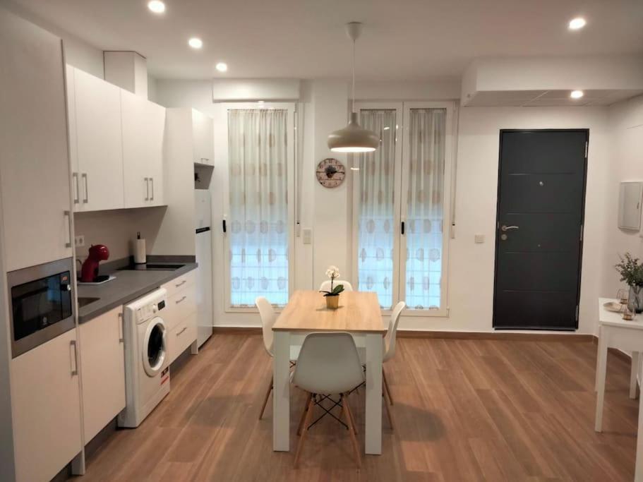 Apartamento Loft Al-Nasir Junto Al Casco Historico Кордоба Екстериор снимка